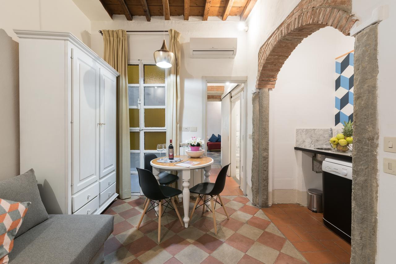 F7 - Santa Croce One Bedroom Flat For 2 Or 3 Guests Florencja Zewnętrze zdjęcie