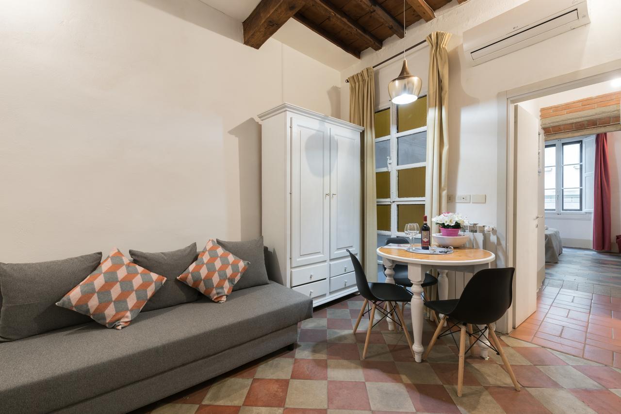 F7 - Santa Croce One Bedroom Flat For 2 Or 3 Guests Florencja Zewnętrze zdjęcie